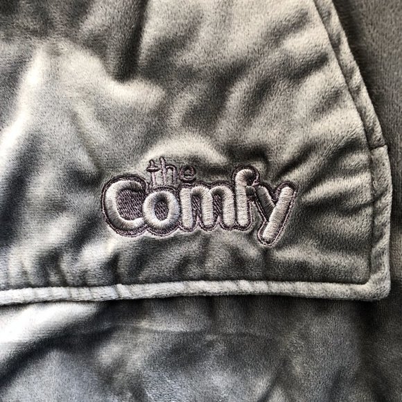 The Comfy Wearable Blanket - Picture 6 of 11